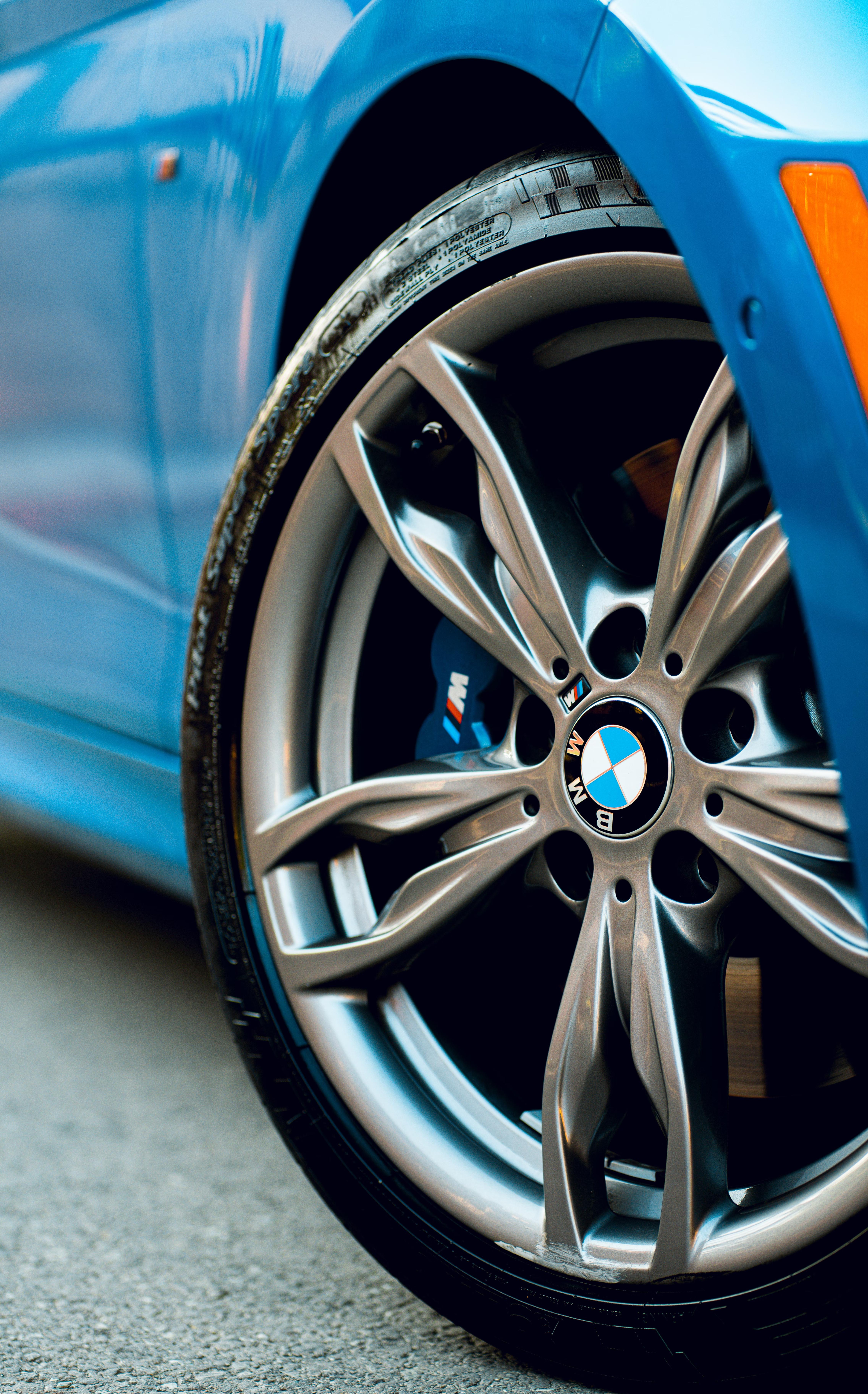 A Guide to Choosing Brake Discs and Pads for Your BMW